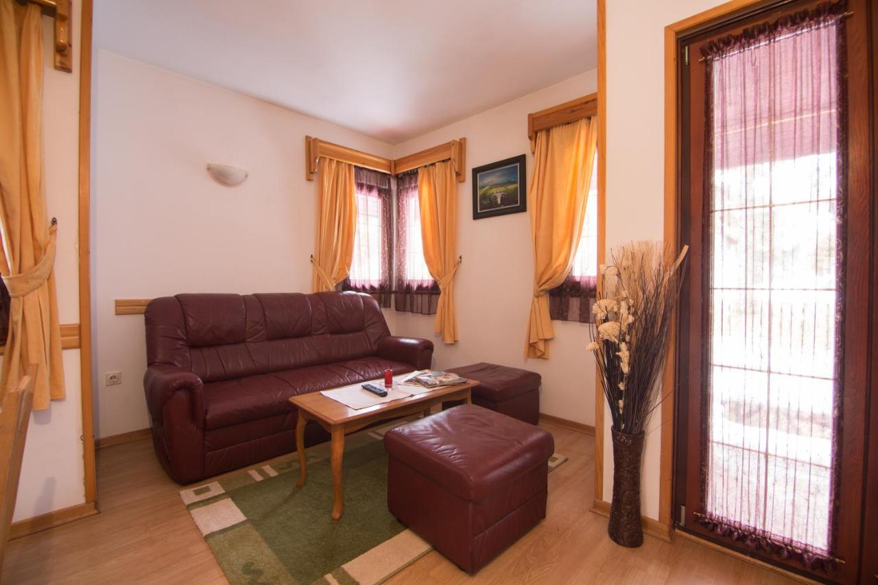 Ferienwohnung Kraljevi Konaci - Najam Kuca Na Zlatiboru Exterior foto