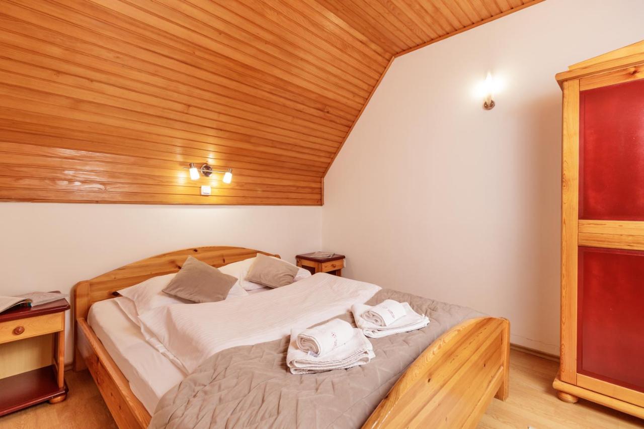 Ferienwohnung Kraljevi Konaci - Najam Kuca Na Zlatiboru Exterior foto