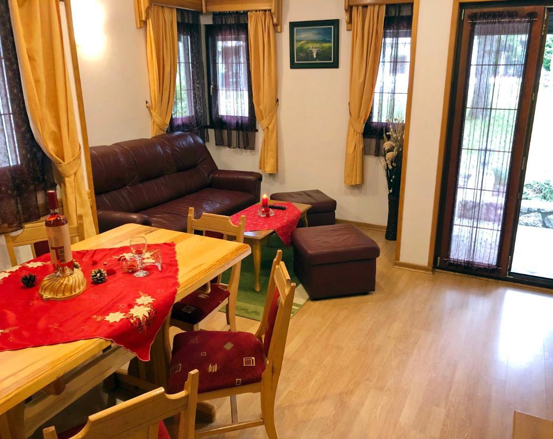 Ferienwohnung Kraljevi Konaci - Najam Kuca Na Zlatiboru Exterior foto